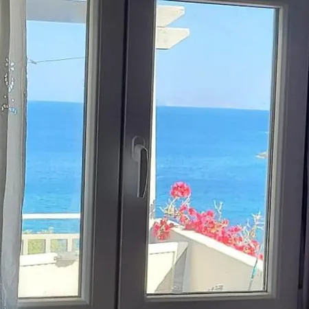 House On The 1st Floor One Casa vacanze *